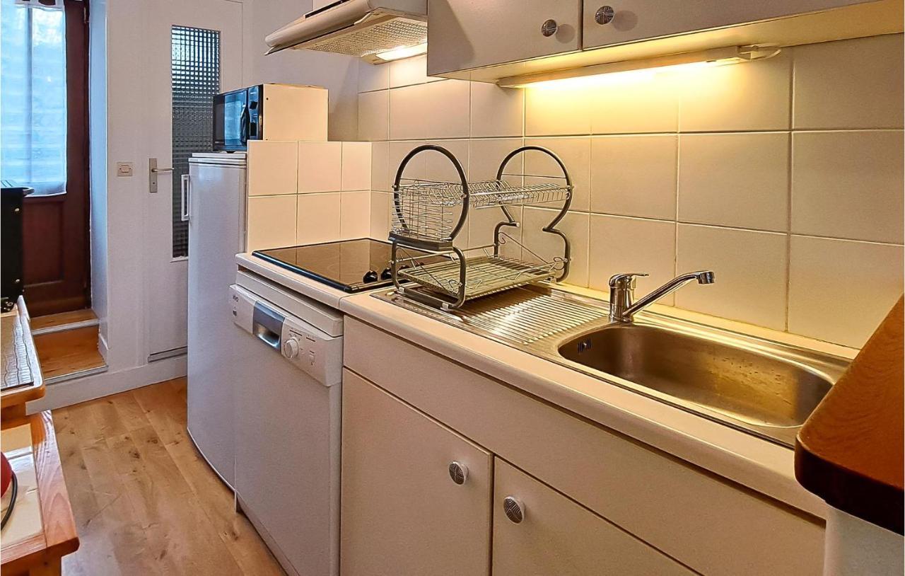 1 Bedroom Lovely Apartment In Гранкам-Мези Екстериор снимка